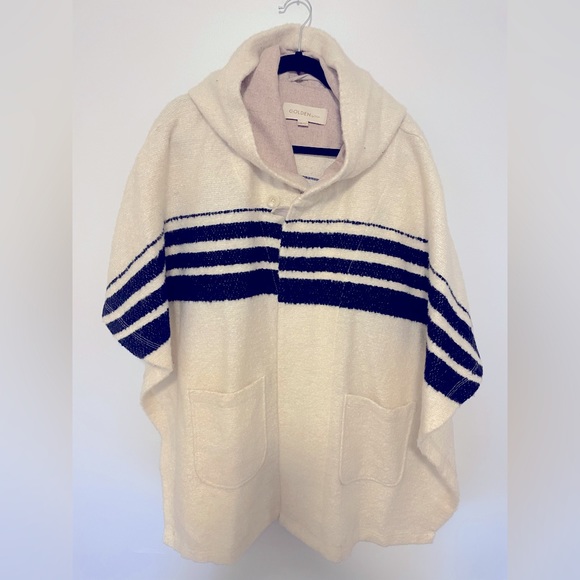 TNA Poncho - Picture 1 of 4